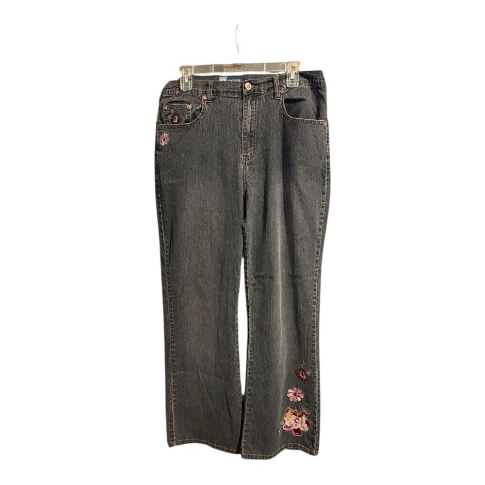 Avenue Blues Jeans Women’s Size 16 Embroidery Embellished